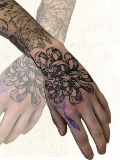 Kim - Tattoo Artist von Tattoo Studio "Zur ehrlichen Haut" in Krefeld