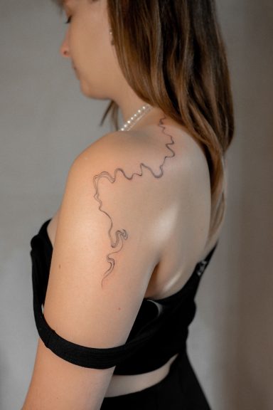 Mona - Artist von Tattoo Studio "Zur ehrlichen Haut"  in Krefeld