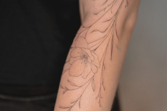 Mona - Artist von Tattoo Studio "Zur ehrlichen Haut"  in Krefeld